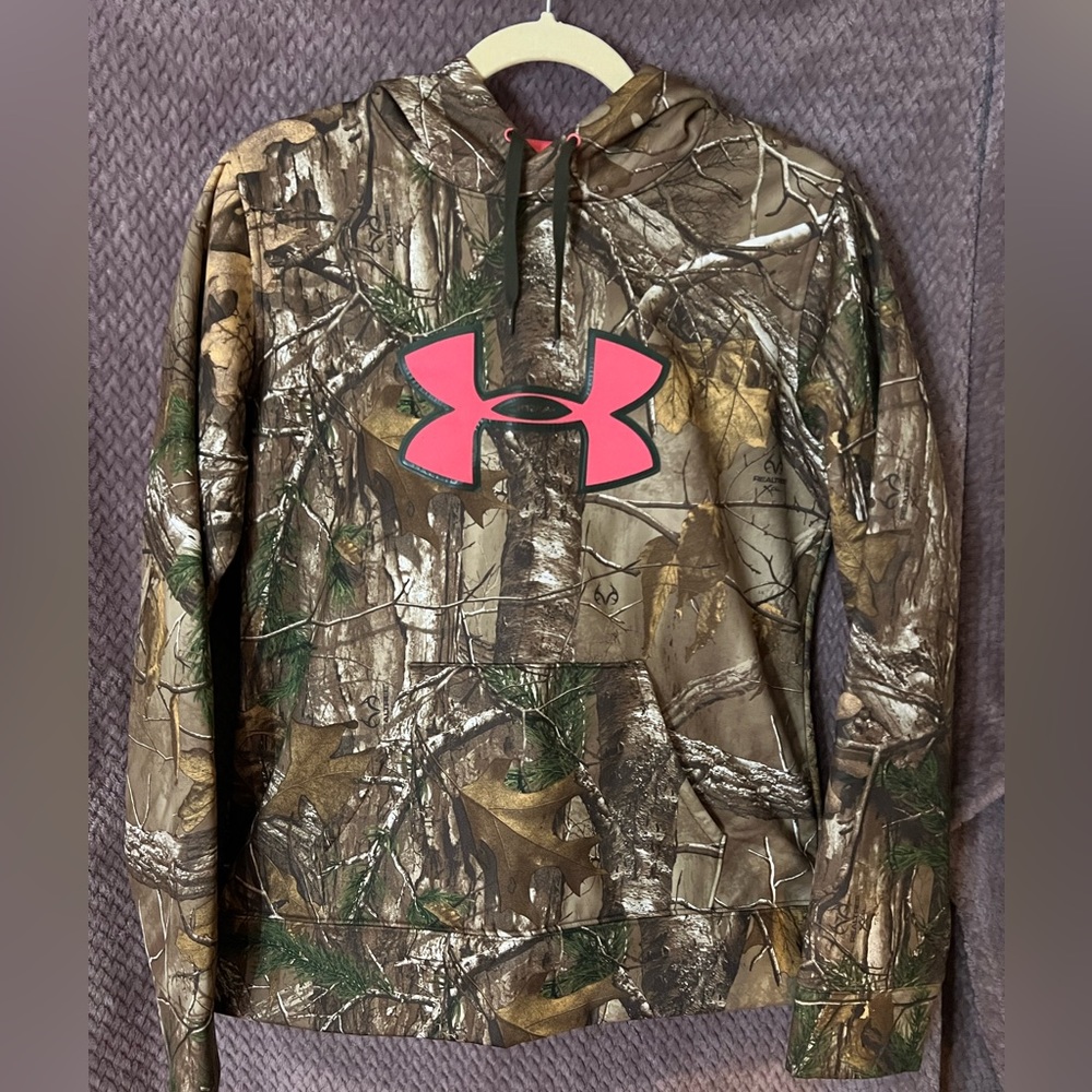 Under Armour semi-fitted REALTREE Hoodie 🌲💚